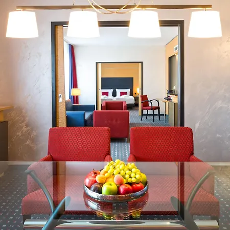 Ramada By Wyndham 4*