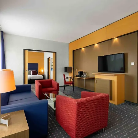 Ramada By Wyndham Hotel 4*