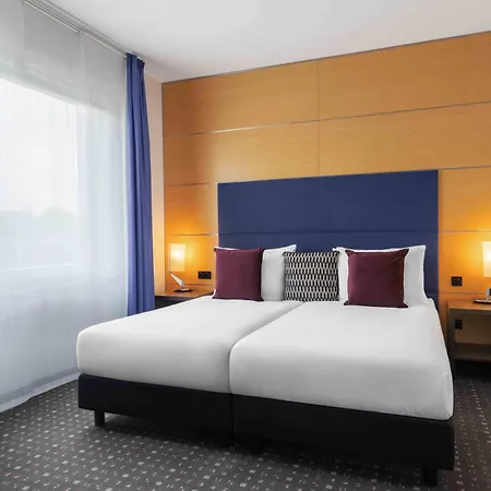 Welcome Hotel