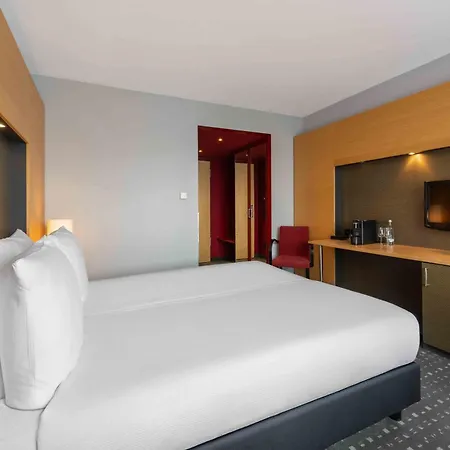 Welcome Hotel 4*