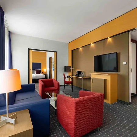 Ramada By Wyndham Hotel 4*