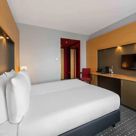 Welcome Hotel 4*