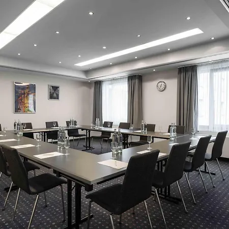 מלון Ramada By Wyndham