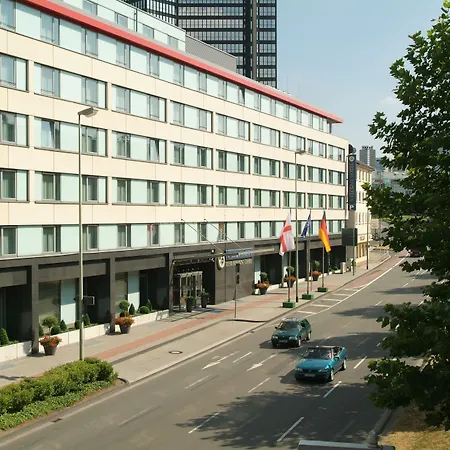 Ramada By Wyndham 4*