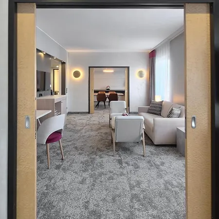 Ramada By Wyndham Essen