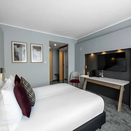 Ramada By Wyndham Hotel