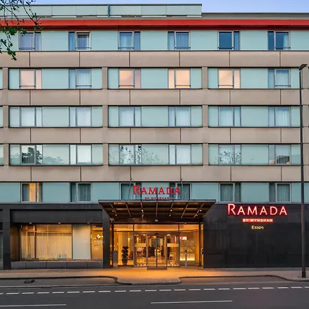 Hotel Ramada By Wyndham 4*