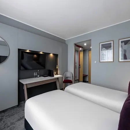 Ramada By Wyndham