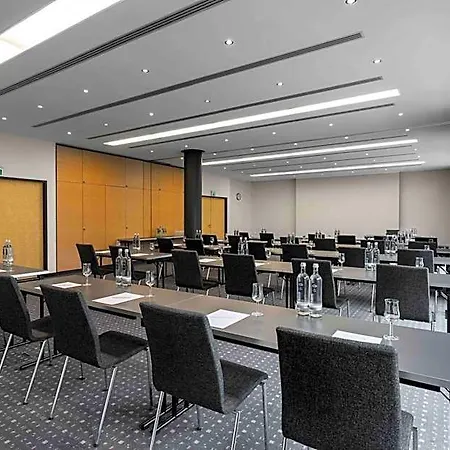 Ramada By Wyndham إسن
