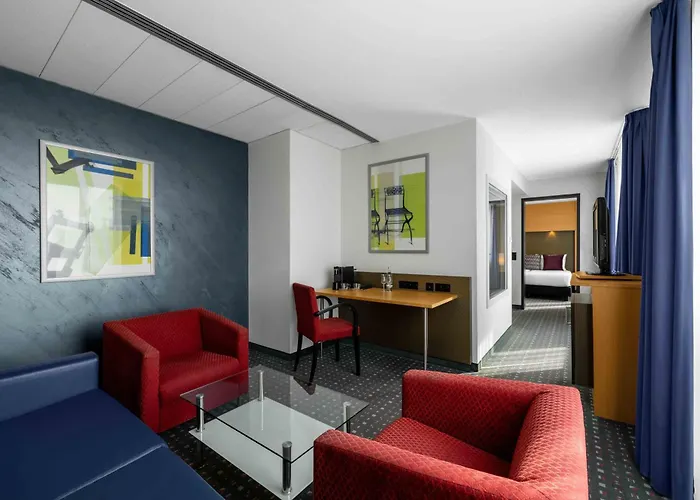 Ramada By Wyndham 4* אסן