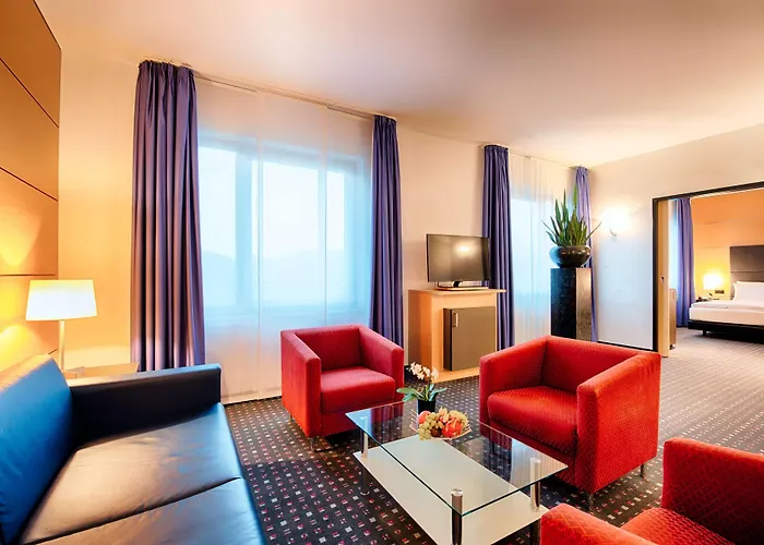 Ramada By Wyndham 4*