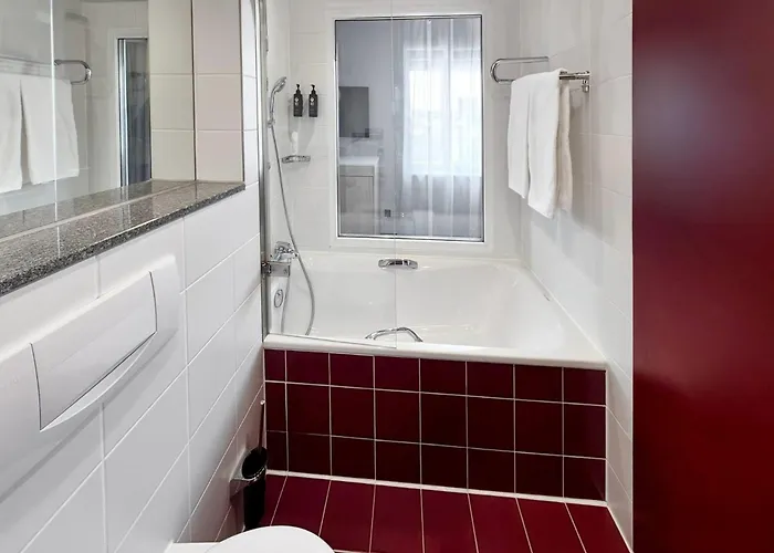 Ramada By Wyndham 4*